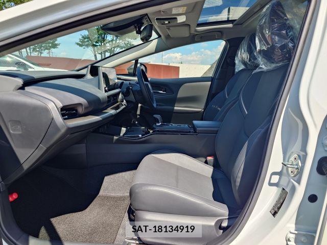 Toyota PRIUS 2023-06 8745239-22