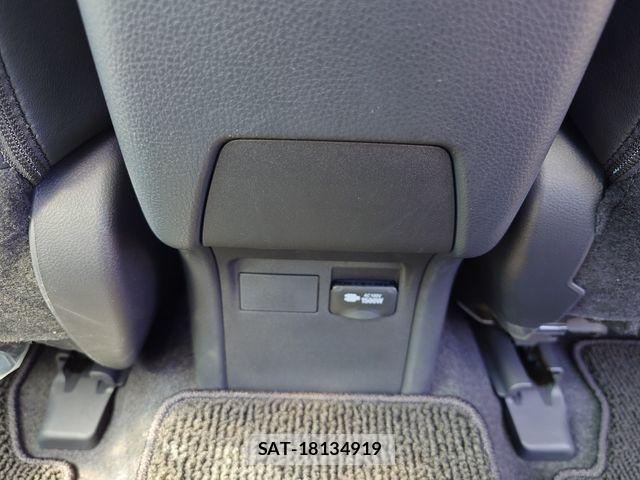 Toyota PRIUS 2023-06 8745239-23