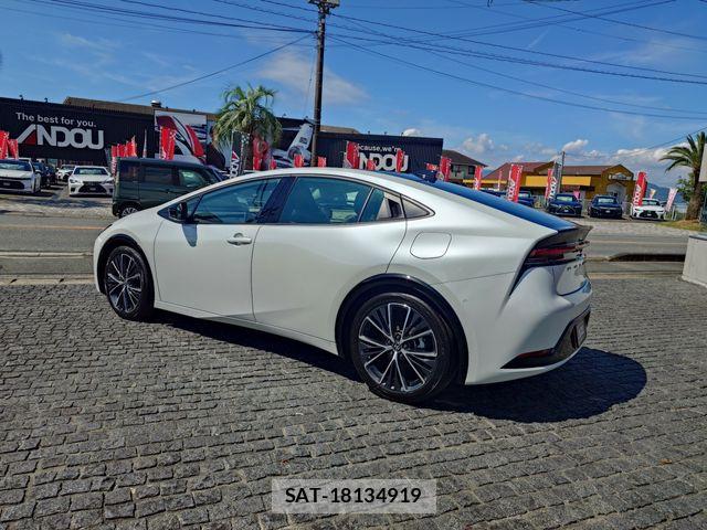 Toyota PRIUS 2023-06 8745239-2