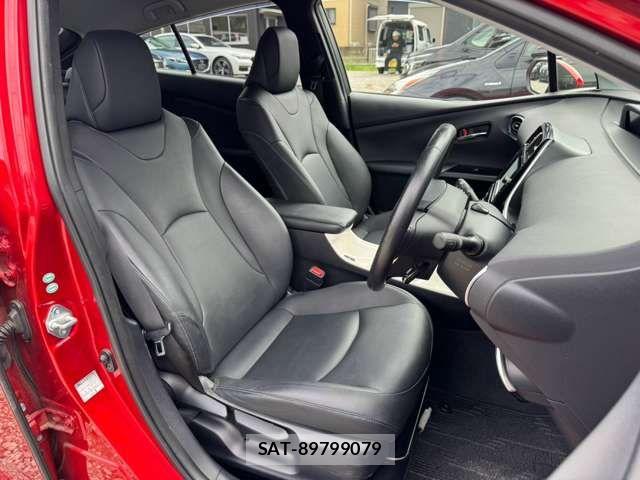 Toyota PRIUS 2016-06 8745277-10