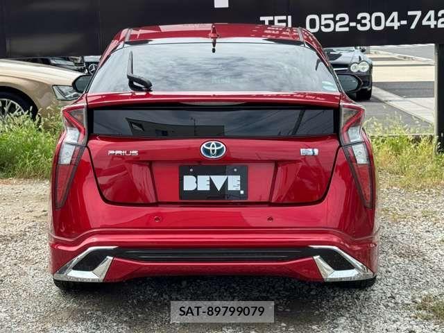 Toyota PRIUS 2016-06 8745277-17