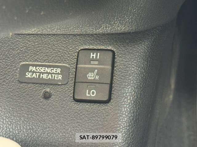 Toyota PRIUS 2016-06 8745277-8