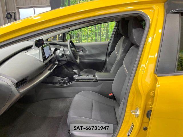 Toyota PRIUS 2023-02 8745256-7
