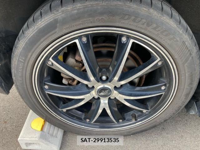 Toyota PRIUS 2011-08 8745355-9