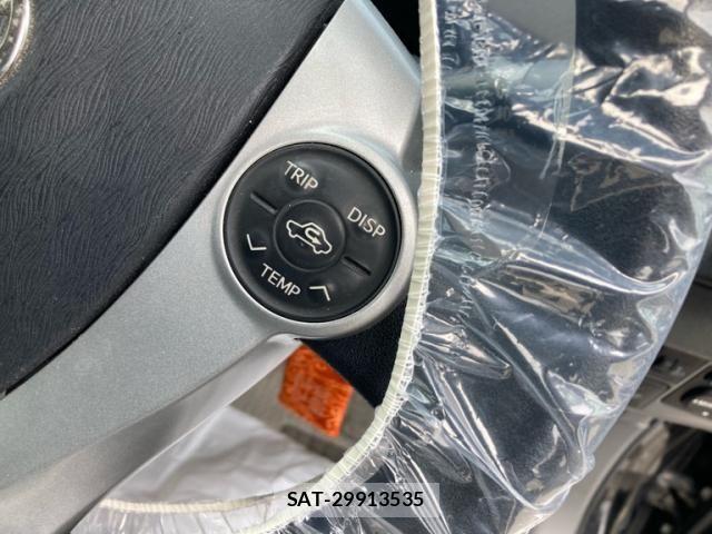 Toyota PRIUS 2011-08 8745355-18