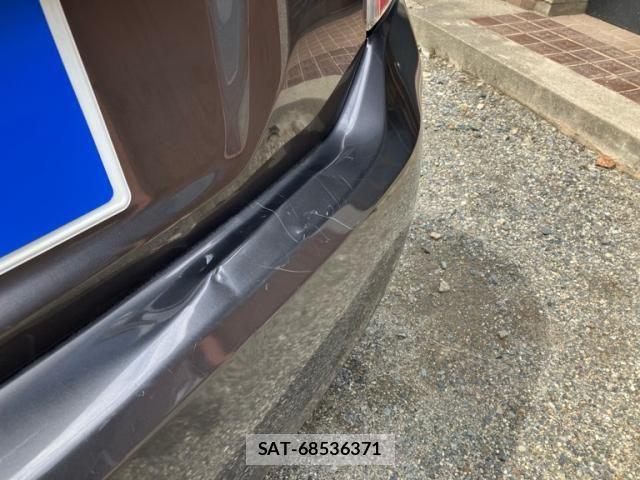 Toyota PRIUS 2011-10 8745356-9