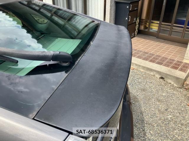 Toyota PRIUS 2011-10 8745356-10