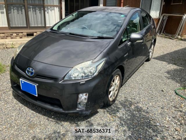 Toyota PRIUS 2011-10 8745356-2