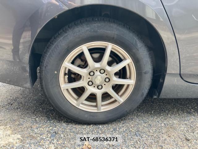 Toyota PRIUS 2011-10 8745356-7