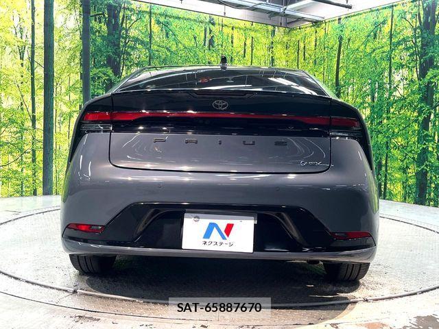 Toyota PRIUS 2023-07 8745238-14