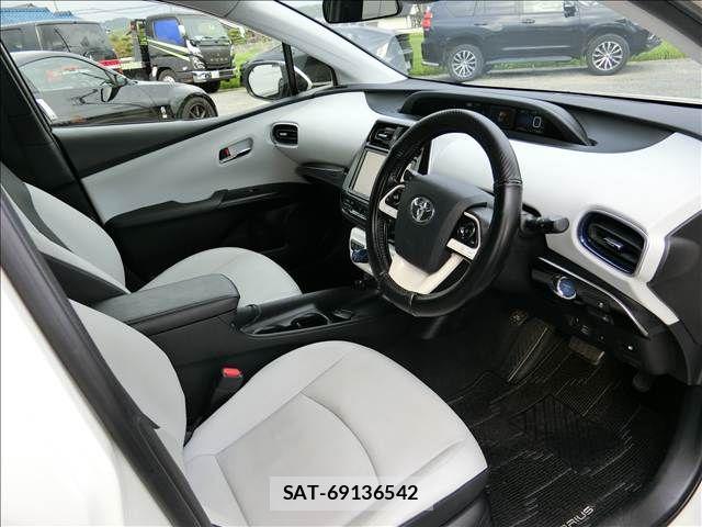 Toyota PRIUS 2016-01 8745271-9