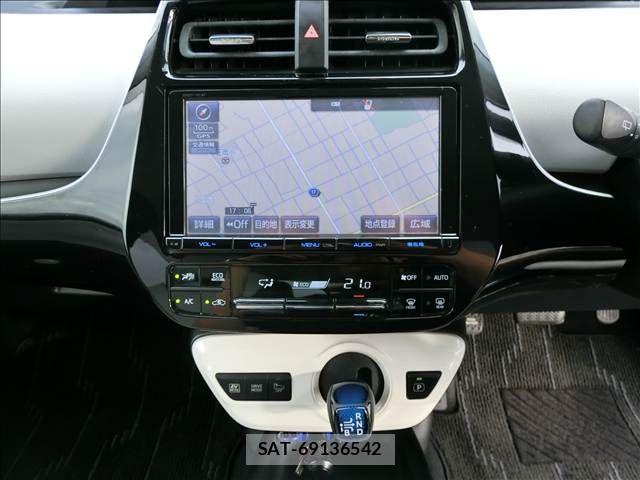 Toyota PRIUS 2016-01 8745271-11