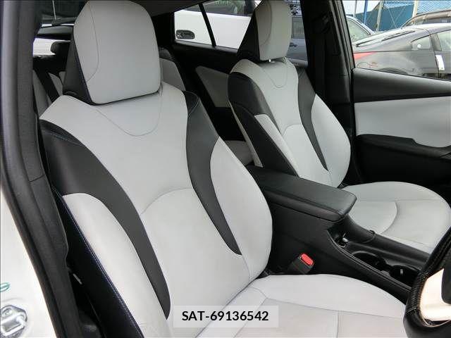 Toyota PRIUS 2016-01 8745271-12