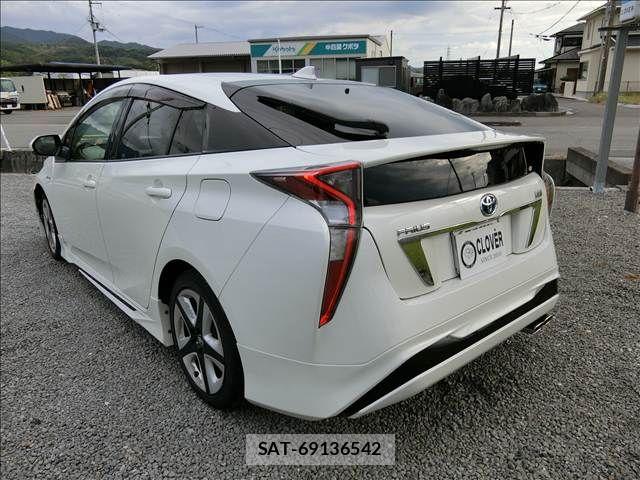 Toyota PRIUS 2016-01 8745271-7