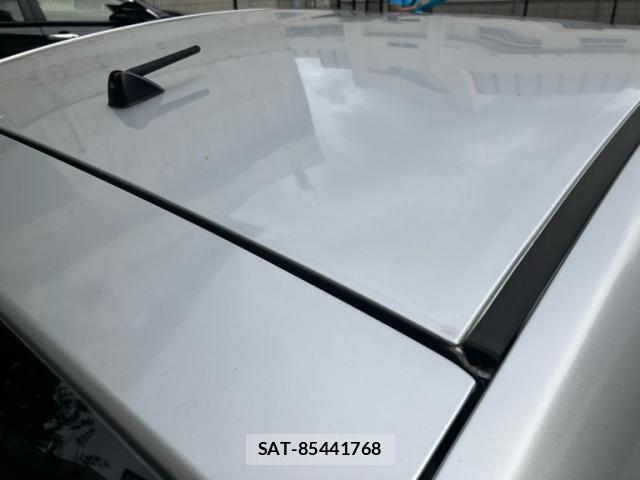 Toyota PRIUS 2012-03 8745357-10
