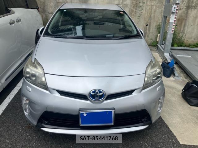 Toyota PRIUS 2012-03 8745357-1