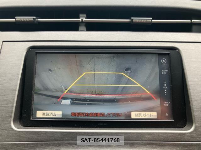 Toyota PRIUS 2012-03 8745357-20
