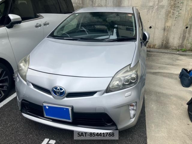 Toyota PRIUS 2012-03 8745357-2