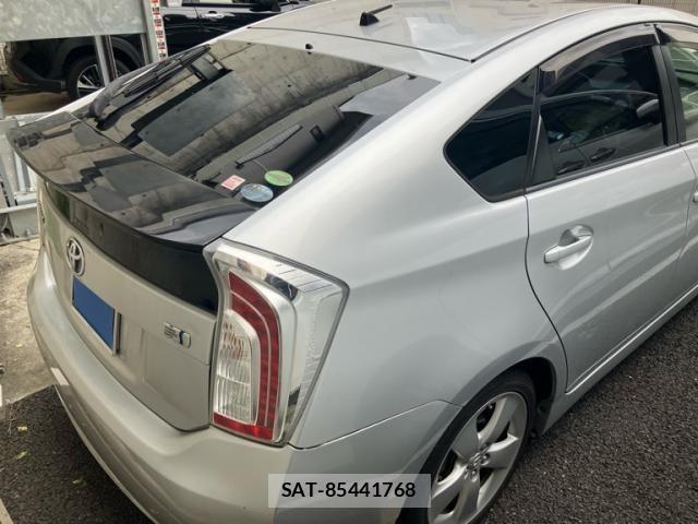 Toyota PRIUS 2012-03 8745357-4