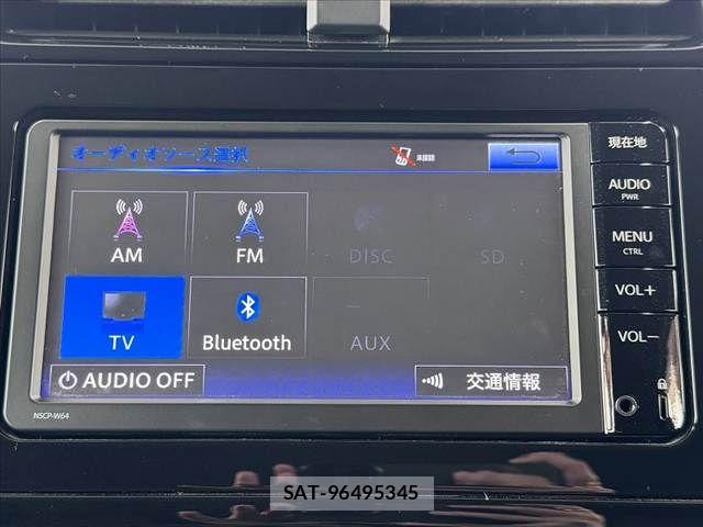 Toyota PRIUS 2016-08 8745264-20