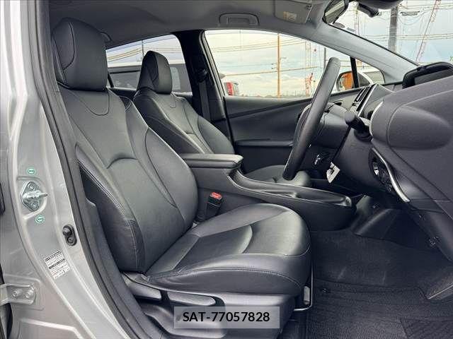 Toyota PRIUS 2015-12 8745283-15