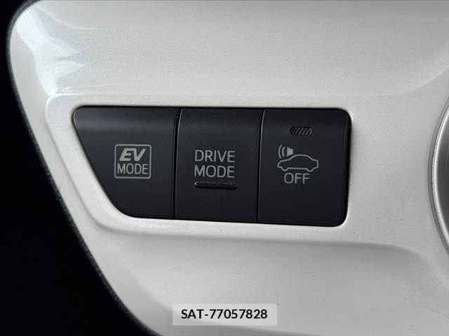 Toyota PRIUS 2015-12 8745283-29