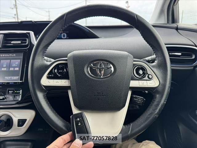 Toyota PRIUS 2015-12 8745283-6