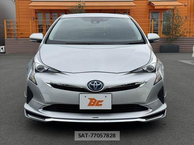 Toyota PRIUS 2015-12 8745283-8