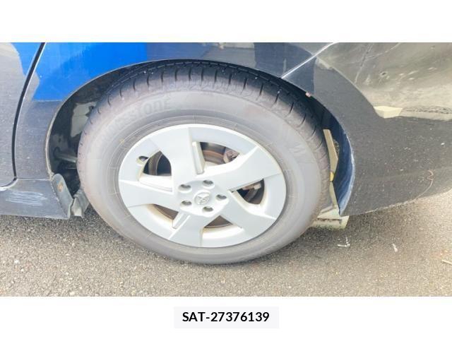 Toyota PRIUS 2011-10 8781704-13
