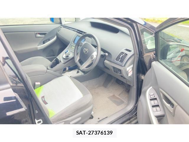 Toyota PRIUS 2011-10 8781704-4