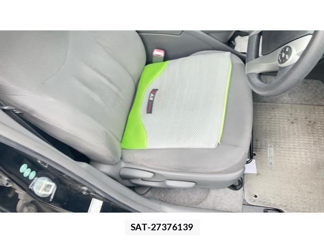 Toyota PRIUS 2011-10 8781704-6