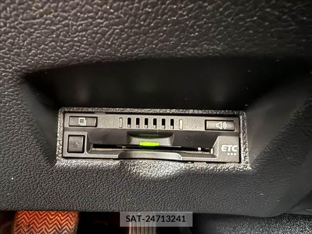 Toyota PRIUS 2017-08 8781669-27