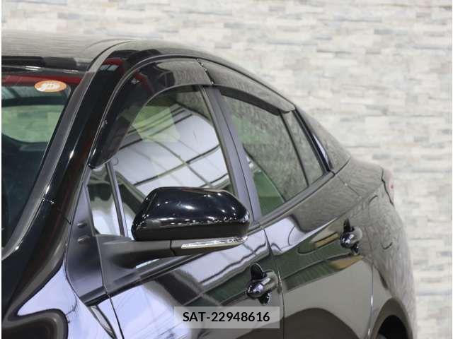 Toyota PRIUS 2020-04 8781658-17