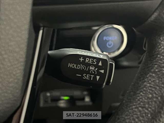 Toyota PRIUS 2020-04 8781658-7