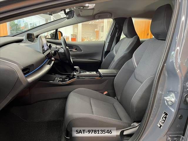 Toyota PRIUS 2025-01 8781648-16