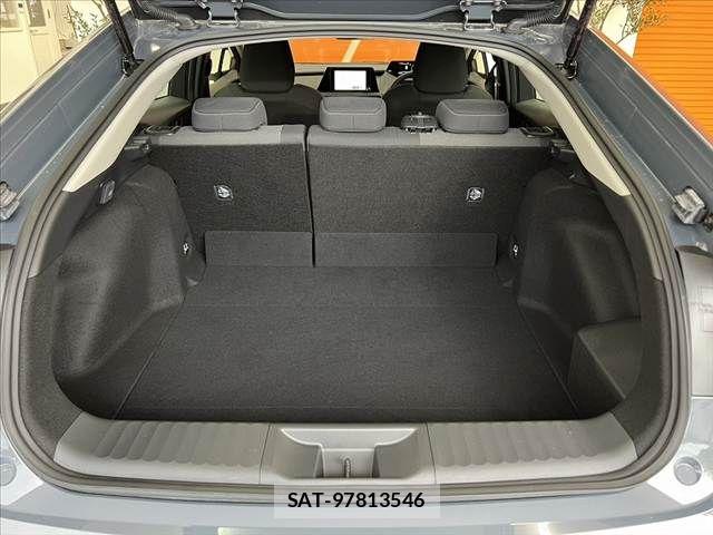 Toyota PRIUS 2025-01 8781648-19