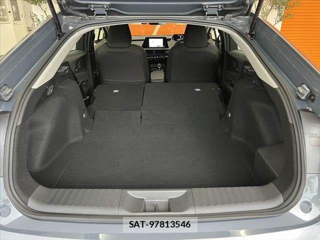 Toyota PRIUS 2025-01 8781648-20