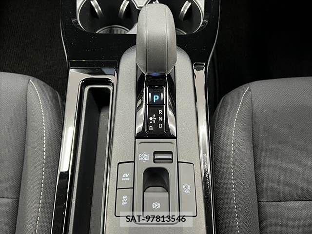 Toyota PRIUS 2025-01 8781648-25