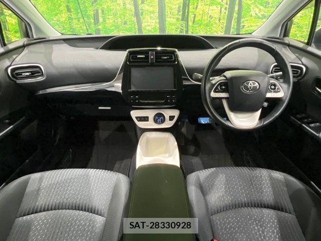 Toyota PRIUS 2017-05 8781664-1