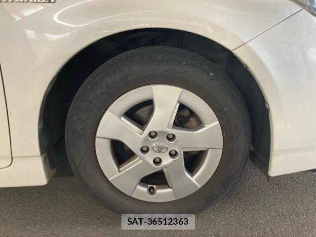 Toyota PRIUS 2010-11 8783076-4
