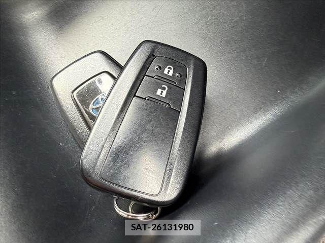 Toyota PRIUS 2017-05 8781670-24