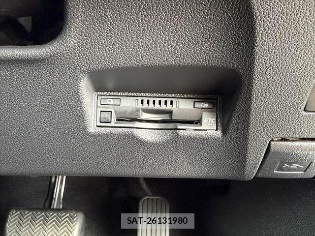Toyota PRIUS 2017-05 8781670-5