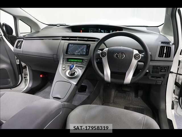 Toyota PRIUS 2009-12 8781675-1