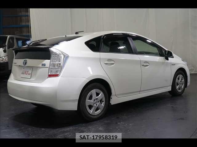 Toyota PRIUS 2009-12 8781675-8