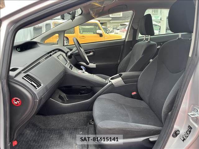Toyota PRIUS 2014-12 8781681-27