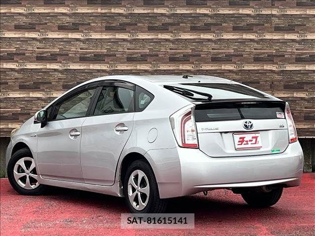 Toyota PRIUS 2014-12 8781681-6