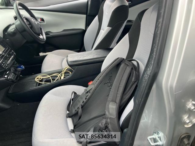 Toyota PRIUS 2020-08 8781666-11