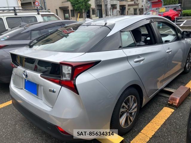 Toyota PRIUS 2020-08 8781666-3