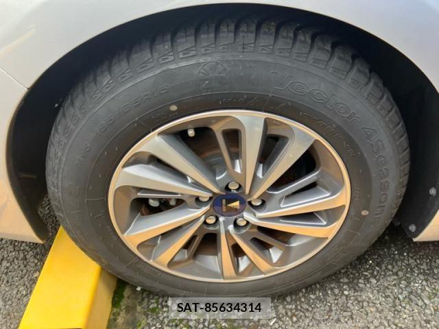 Toyota PRIUS 2020-08 8781666-5