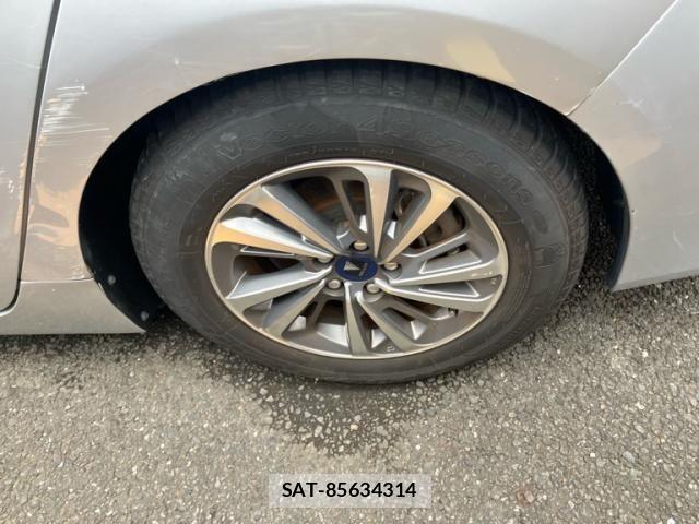 Toyota PRIUS 2020-08 8781666-6